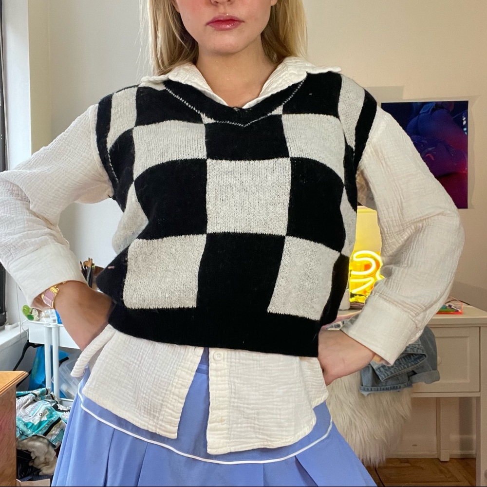 CHECKERED VEST